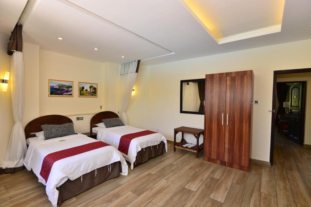 Baobab Holiday Resort Бамбури Экстерьер фото